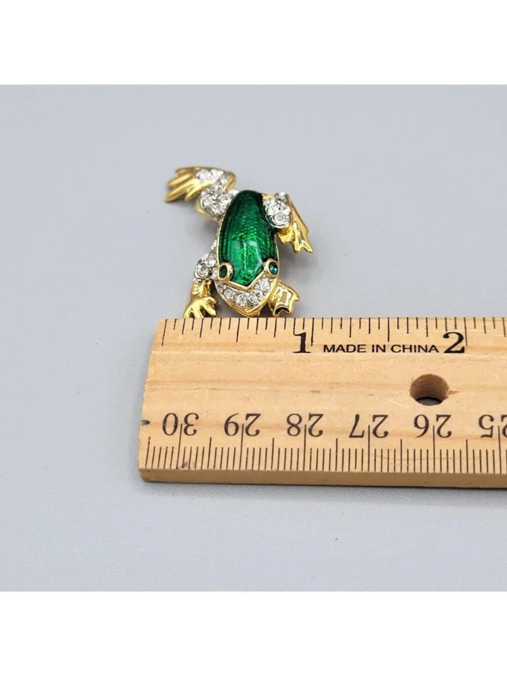 Vintage Frog Brooch Green Enamel Body Clear Rhinestone Accents Textured Feet